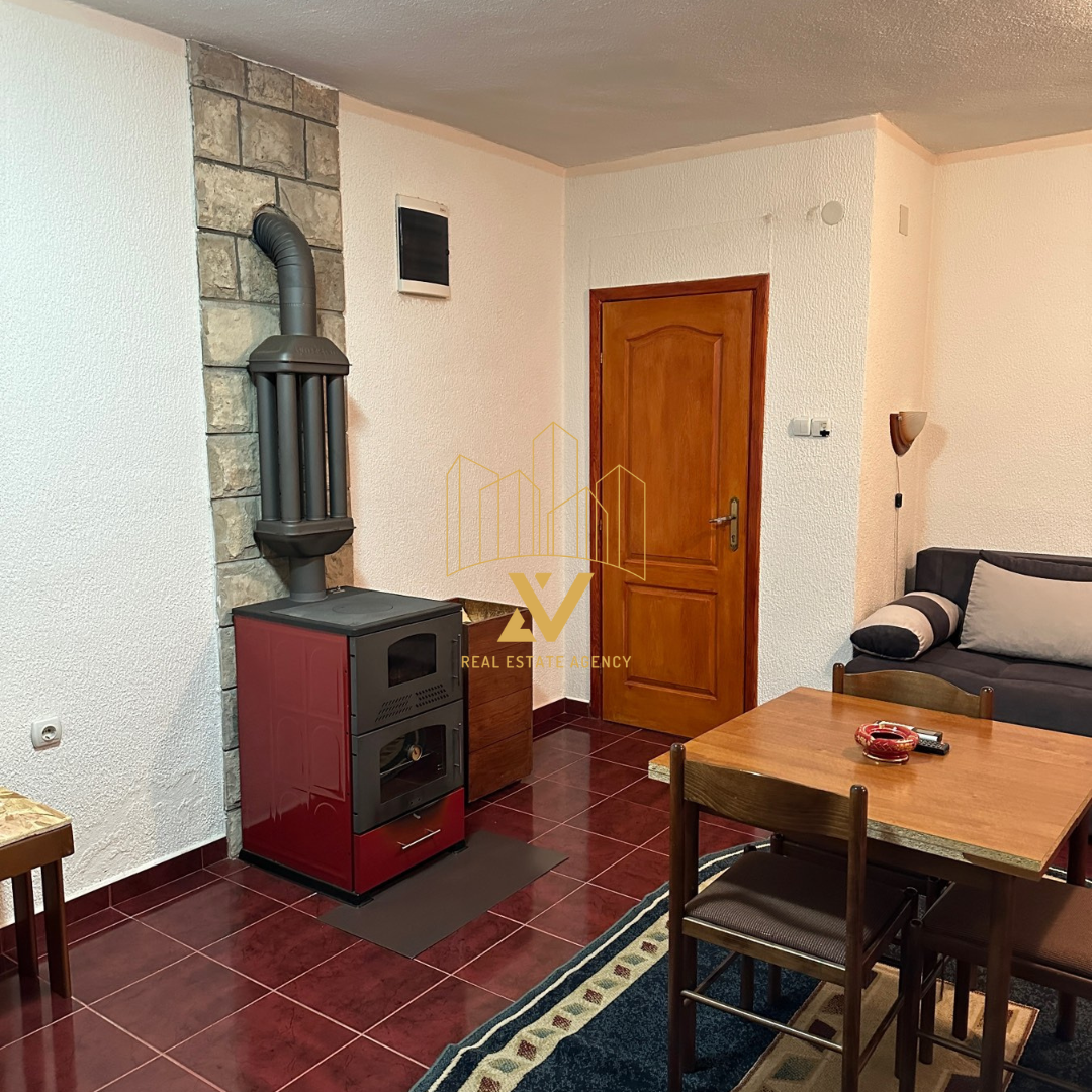 For Sale: House with 5 Apartments