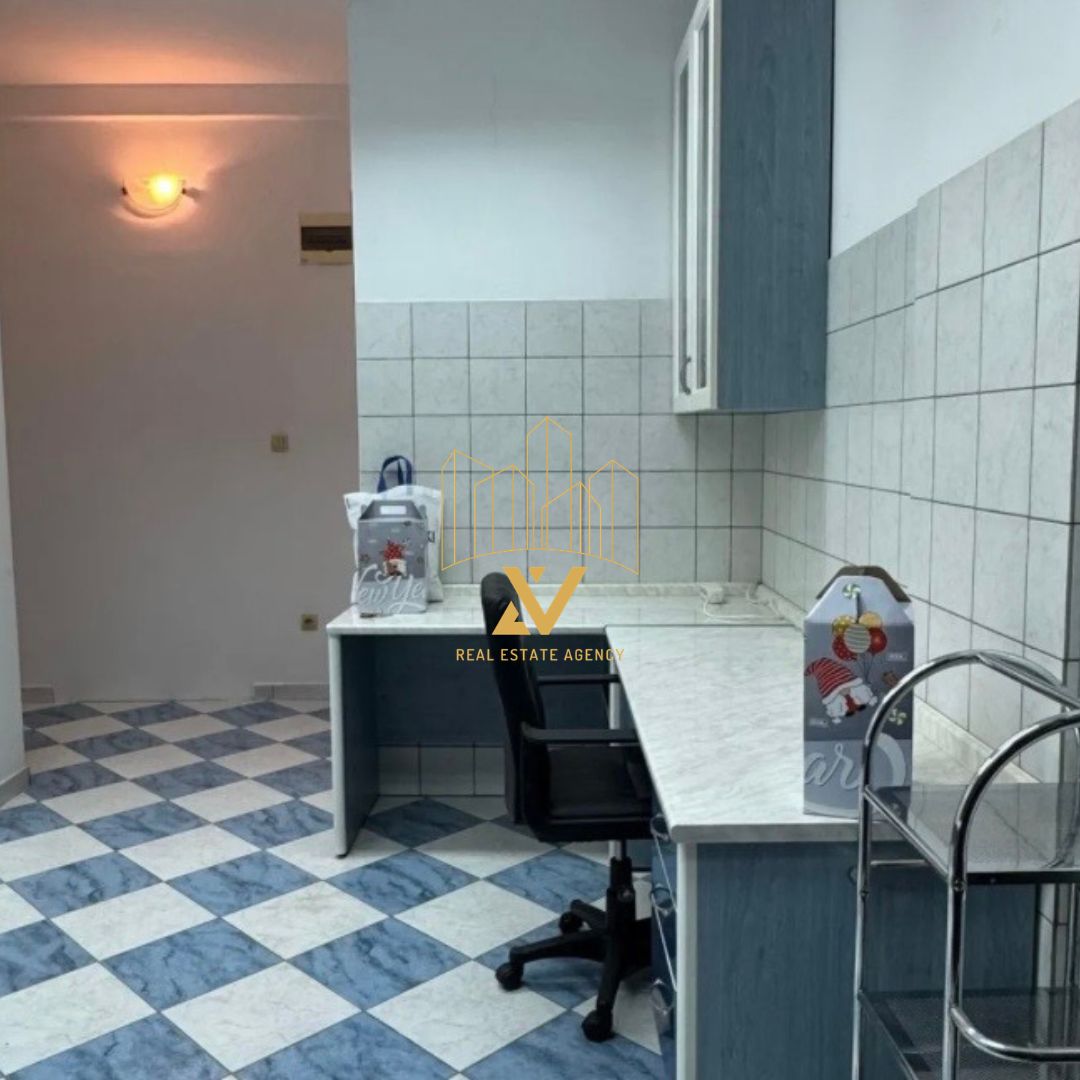 Business Space for Sale – Center, Nikšić (40 m²)