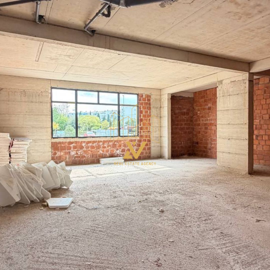 Poslovni prostori na prodaju – Zabjelo, Podgorica (110 m² i 220 m²)