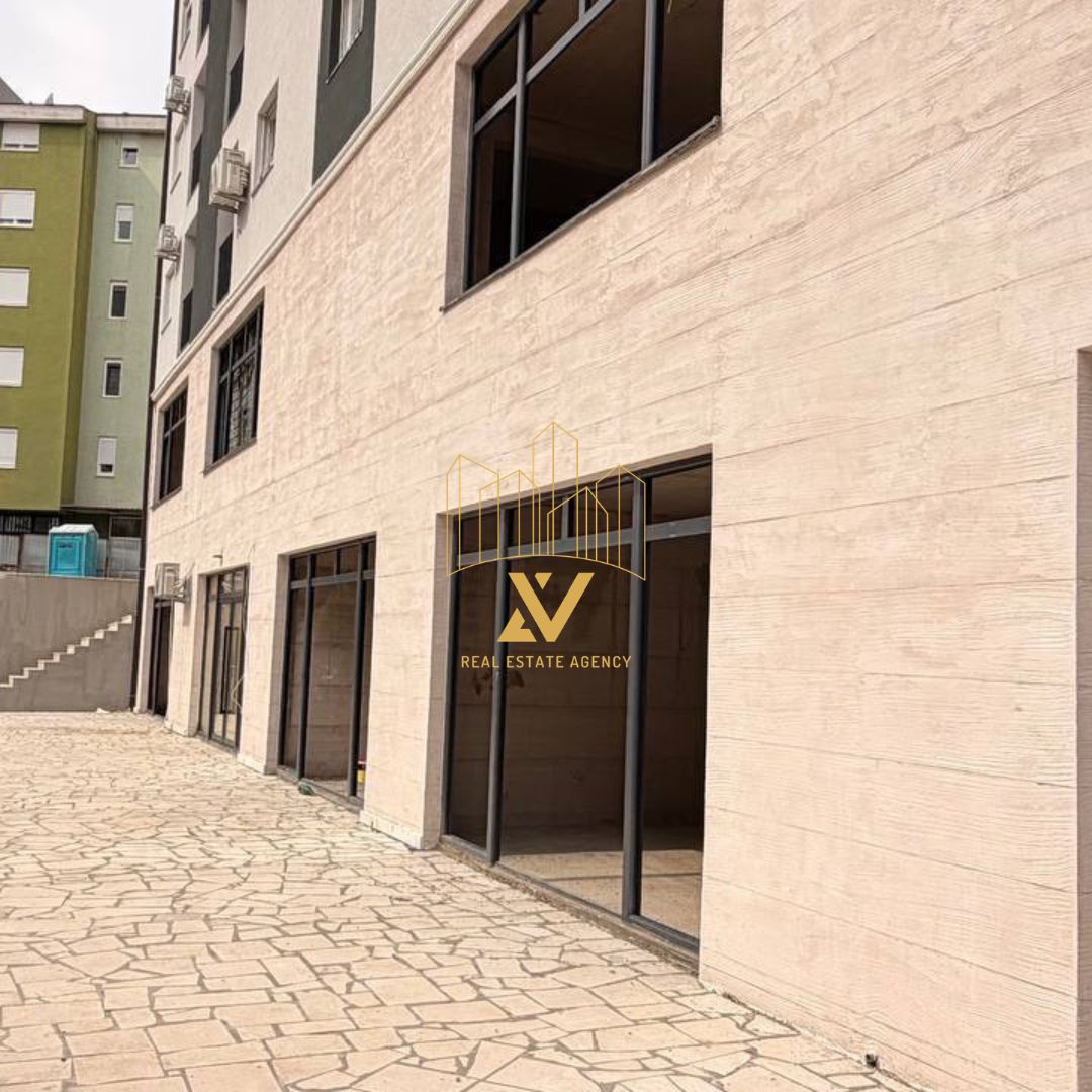 Poslovni prostor sa terasom na prodaju – Zabjelo, Podgorica (185 m²)